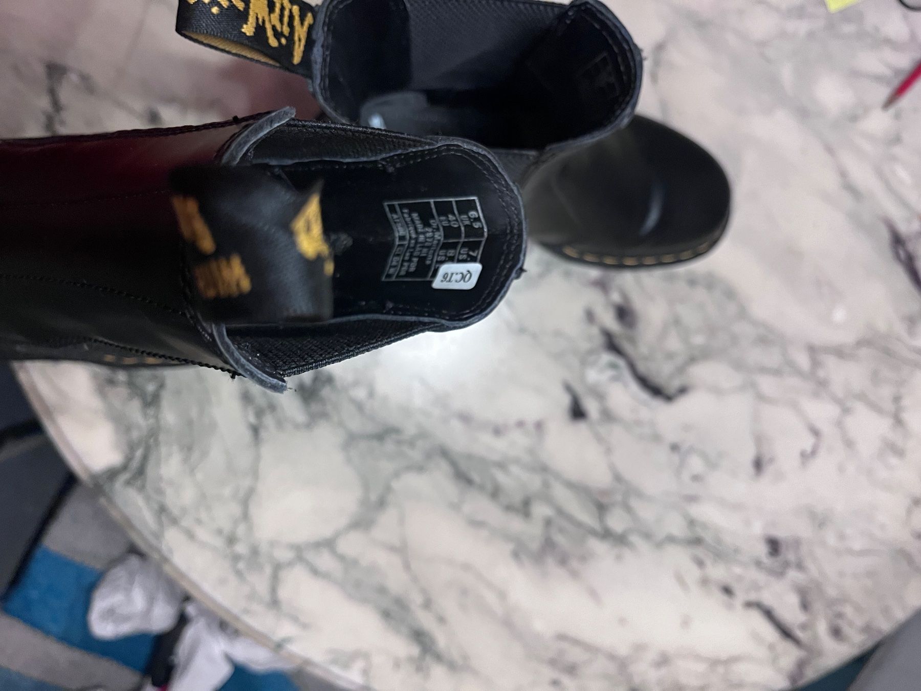 Dr. Martens Scarpe da uomo: Doc Martens Chelsea Boots – Usato da Bremgarten AG venduto da Arta57 2