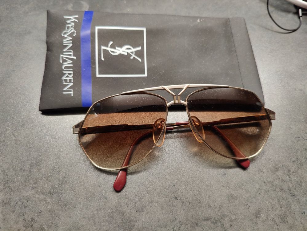 Lunette ann e 80 YVES SAINT LAURENT 8806 Acheter sur Ricardo