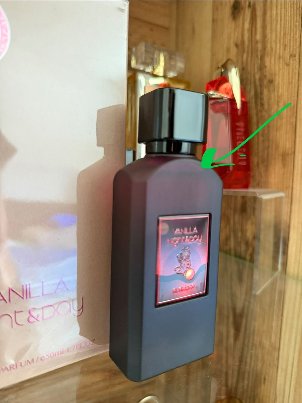 Parfum & Eau de Toilette: Vanilla Night & Day Al Ambra 50 ml – Gebraucht aus Ittigen von iGeorgia 1