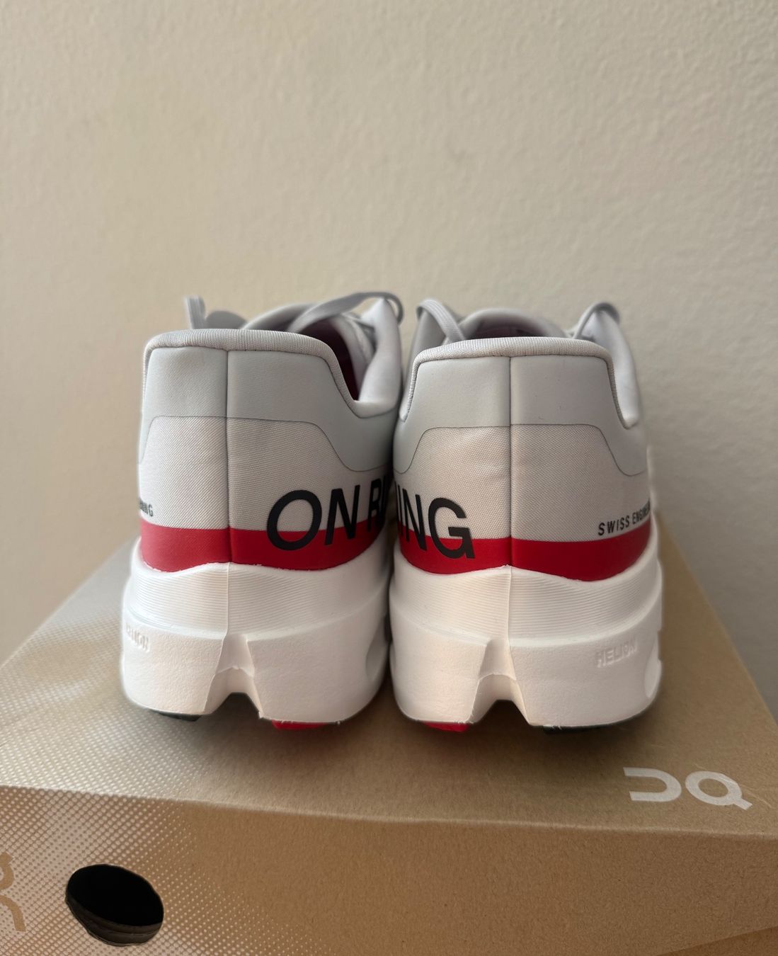 On Herrenschuhe: On Cloudsurfer CH Olympic Gr 49 Neu – Neu und originalverpackt aus Zürich von shq_nm2c 3