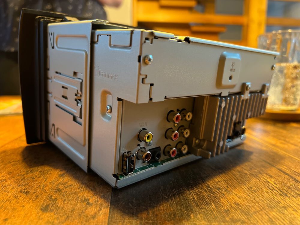 Pioneer AVH-A210BT Autoradio (ohne Kabel) | Kaufen auf Ricardo