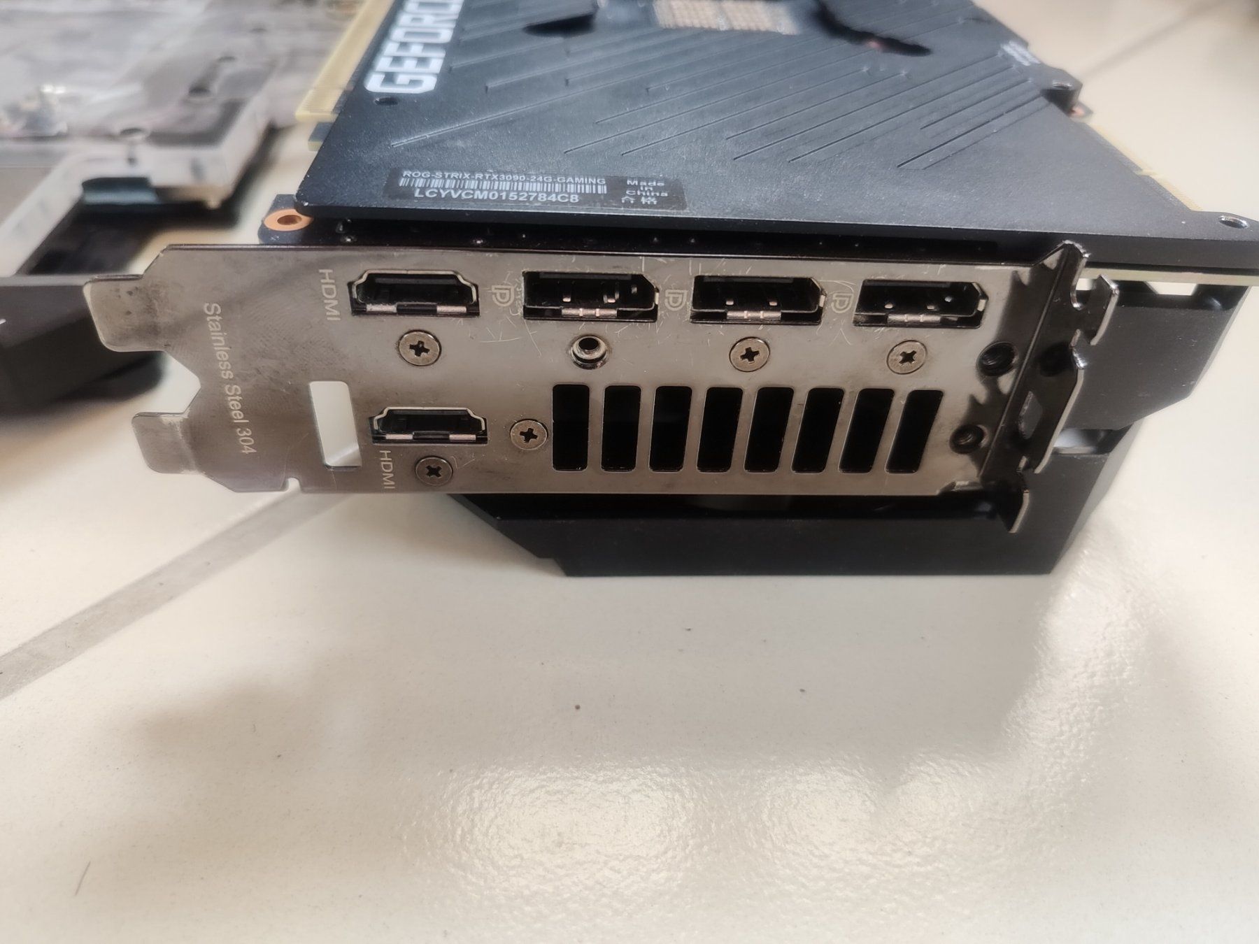 Carte Graphique ASUS ROG STRIX RTX 3090 défectueuse et EKWB (Défectueux