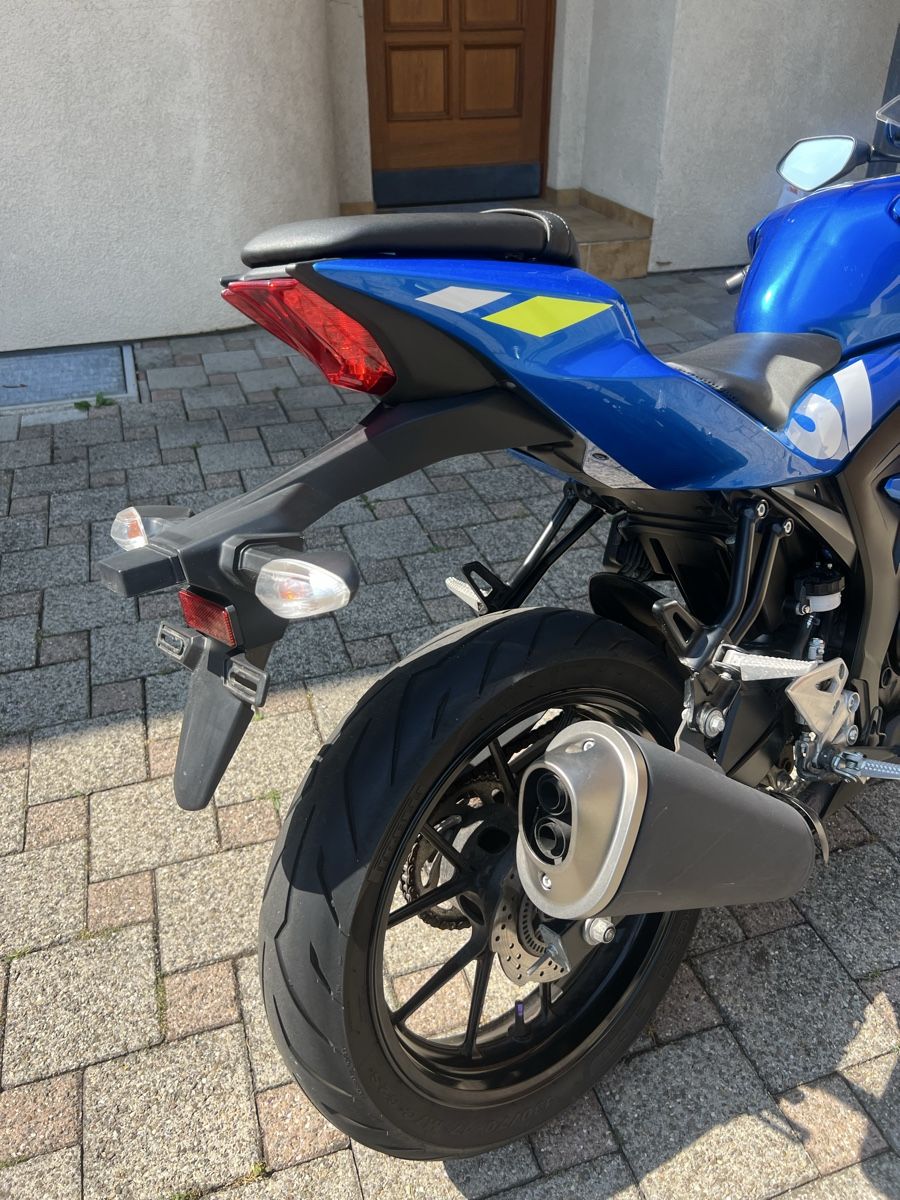 Suzuki Route: Suzuki GSX R125 – Défectueux à Hinwil par CW1982 2