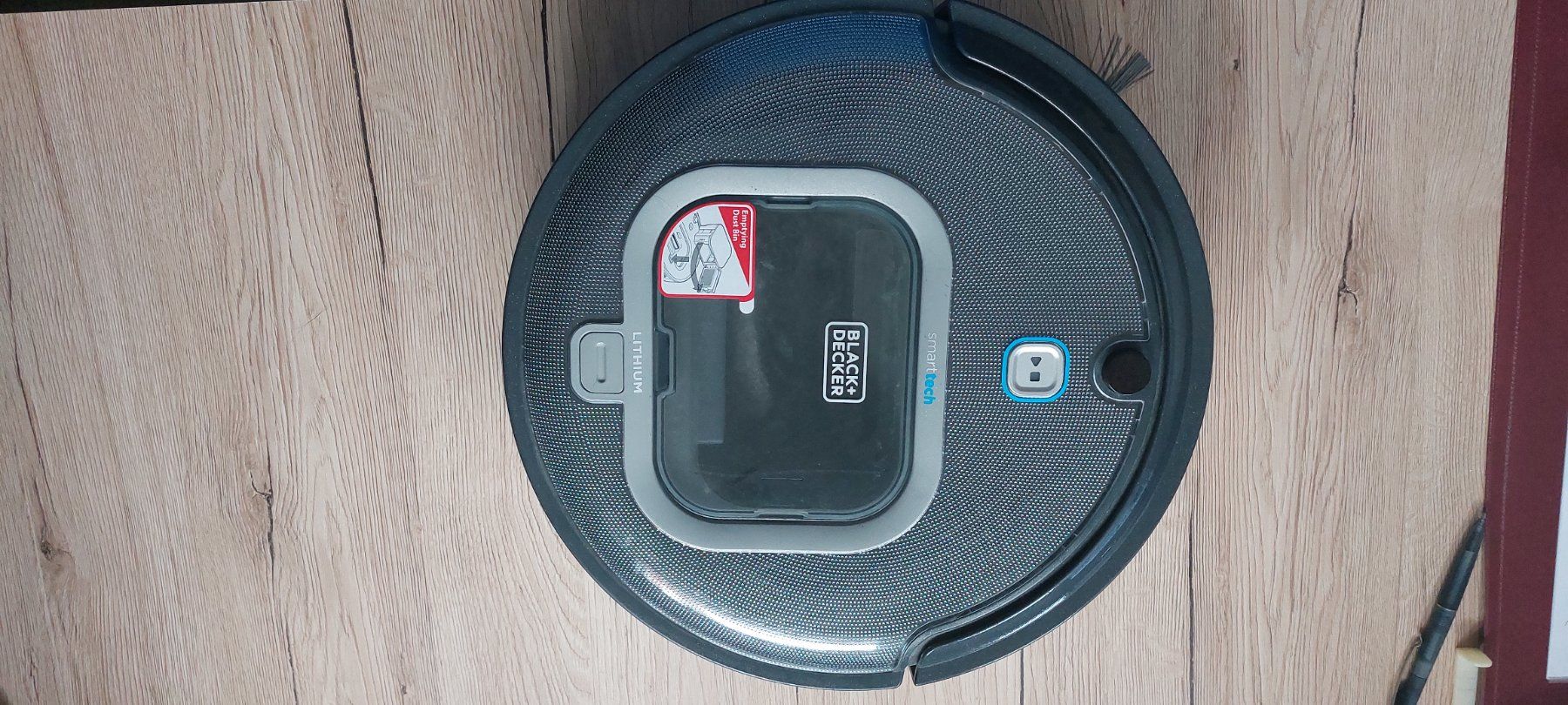 Aspirapolveri & Accessori: Saugroboter RVA425B - BLACK + DECKER – Usato da Bellach venduto da Card 2