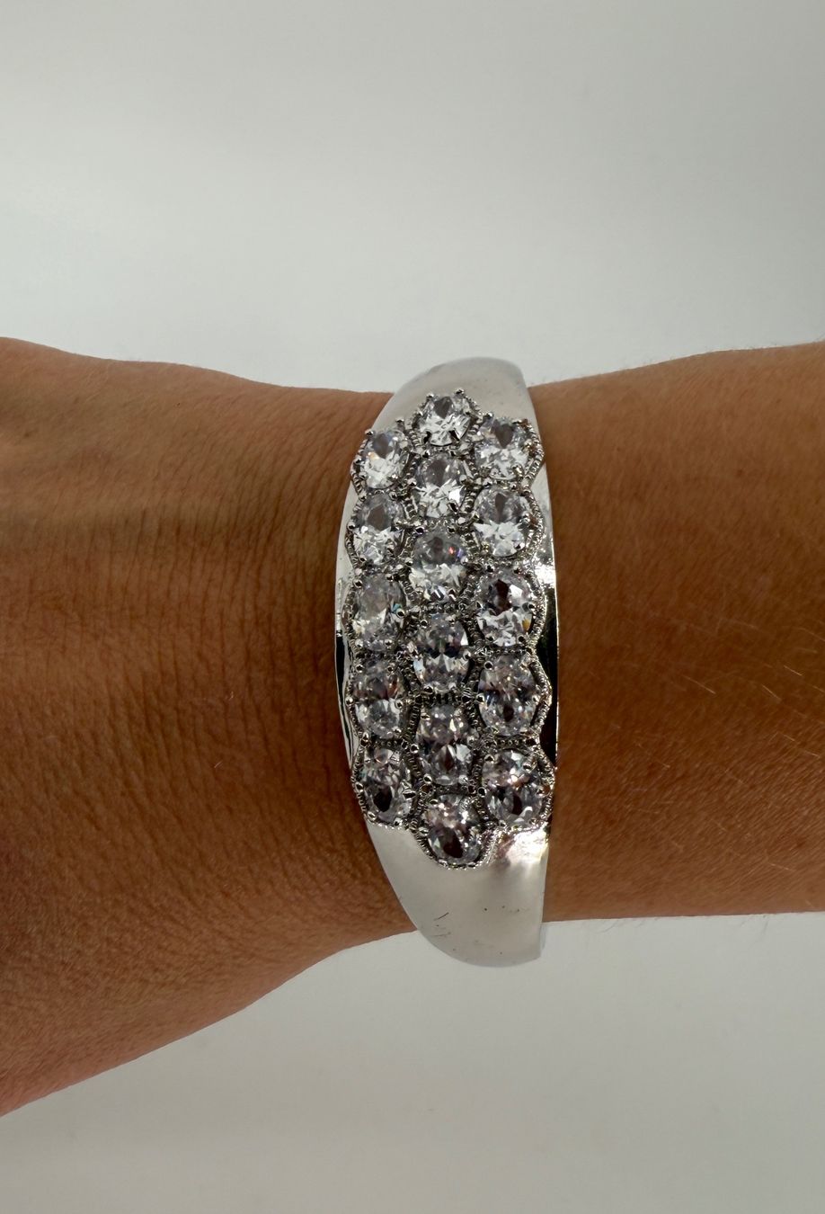 Bracciali & Braccialetti: Armreif mit Steinen – Usato da Auenstein venduto da moin. 3