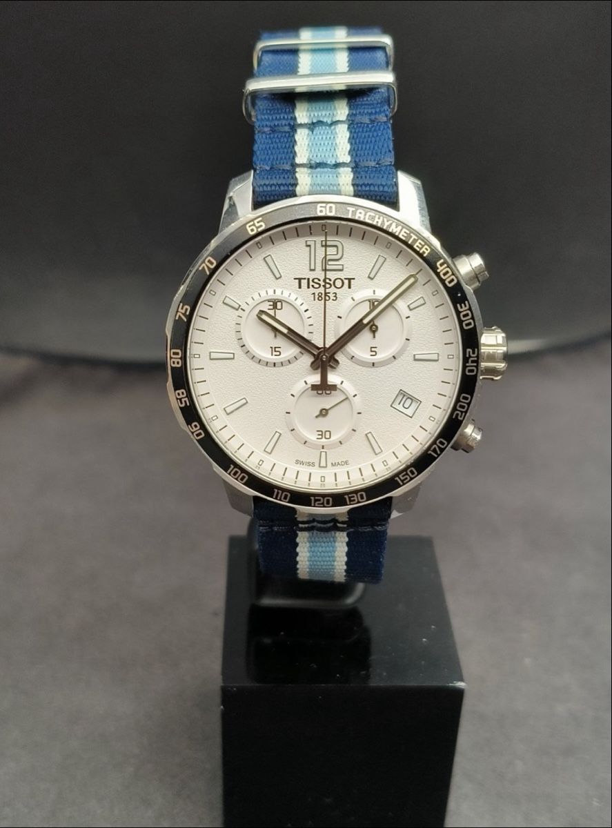 Tissot Orologi: Tissot Chronograph mit Stoffarmband – Usato da Hermetschwil-Staffeln venduto da Sharone4 2