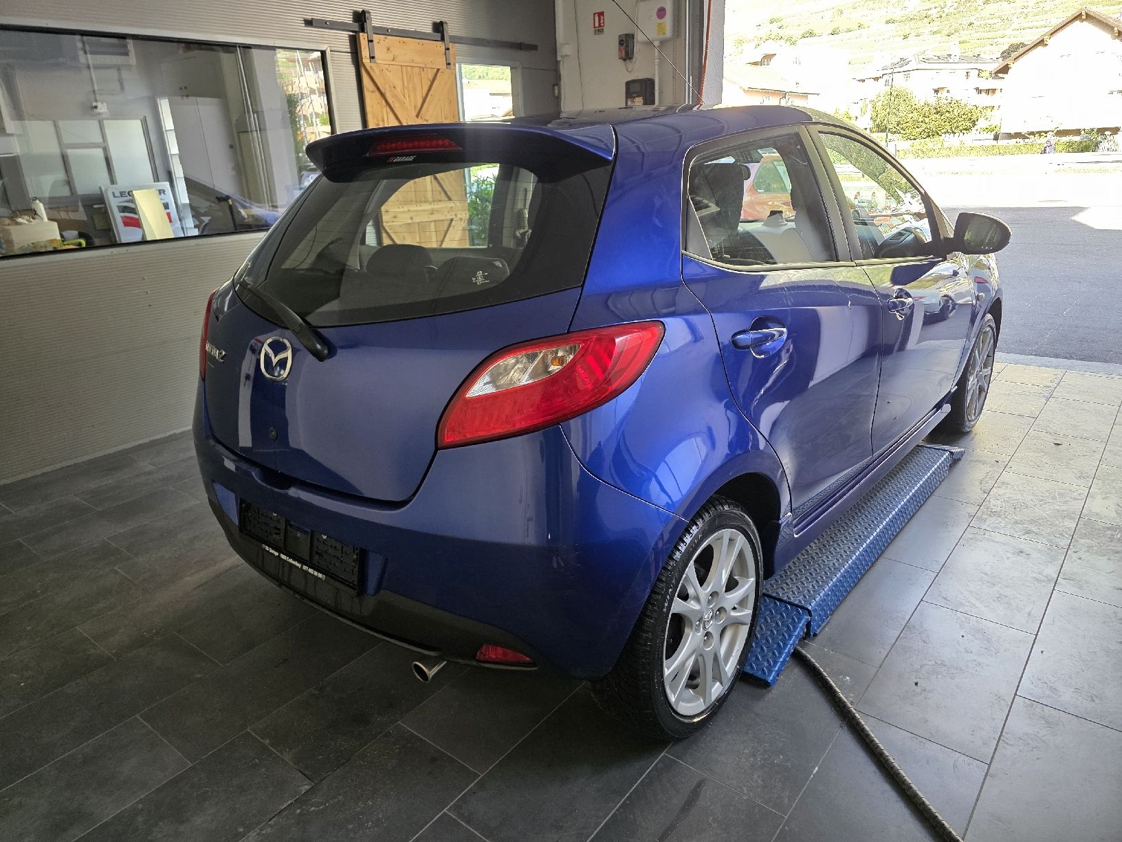 Mazda Autos: mazda 2 – Gebraucht aus Fully von inf_x75l 2