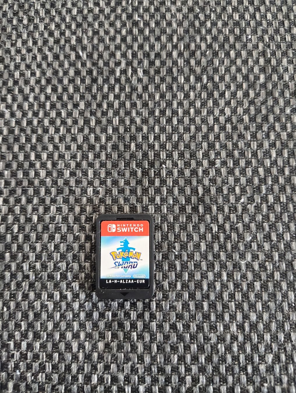 Nintendo Giochi: Jeu Nintendo Switch Pokémon Épée/Sword comme neuf – Usato da Porrentruy venduto da Florent-JU