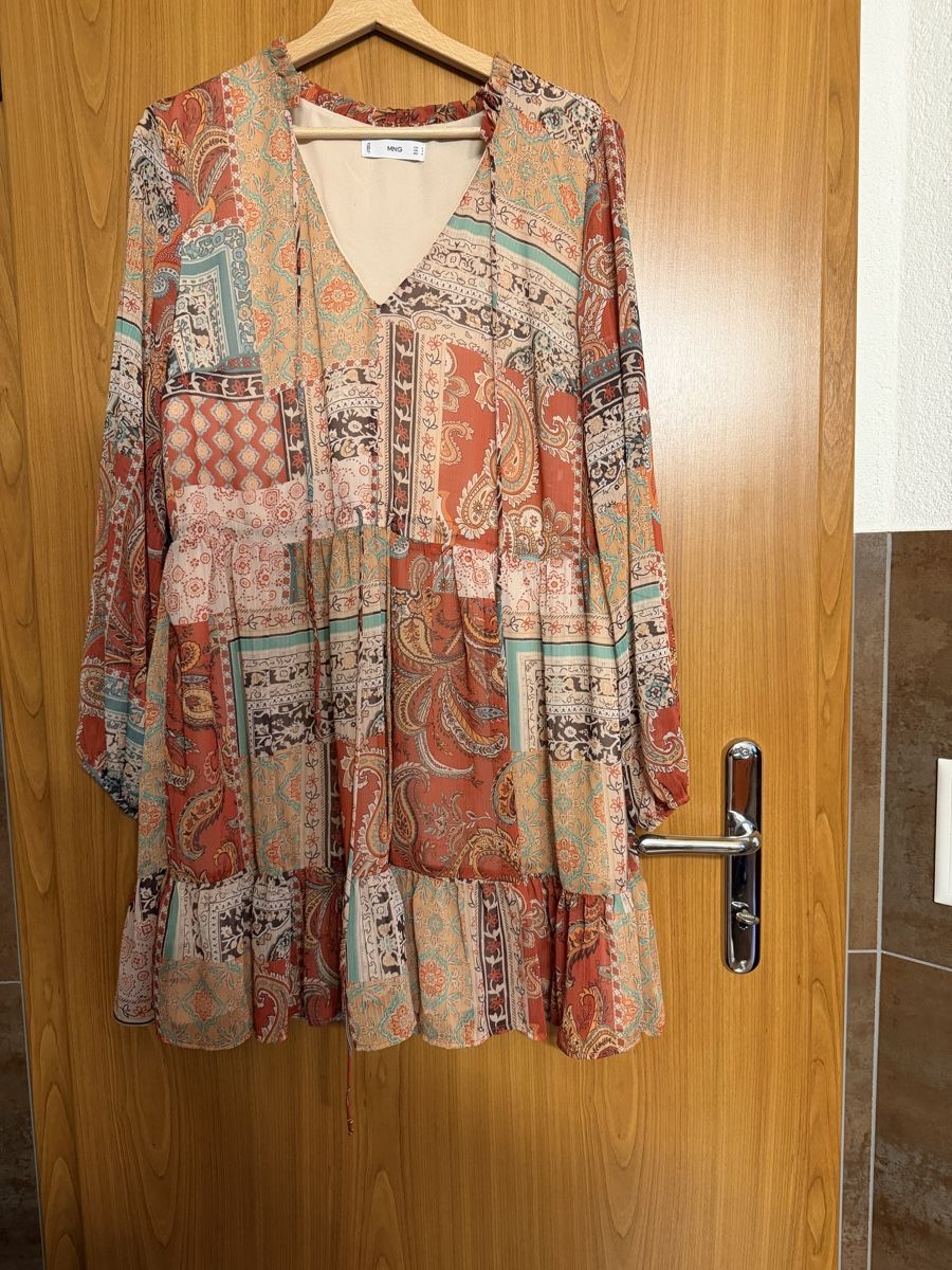 Mango Vestiti: Kleid Patchwork Muster V-Ausschnitt Grösse S guter Zustand – Nuovo (secondo la descrizione) da Itingen venduto da roz_l6yc