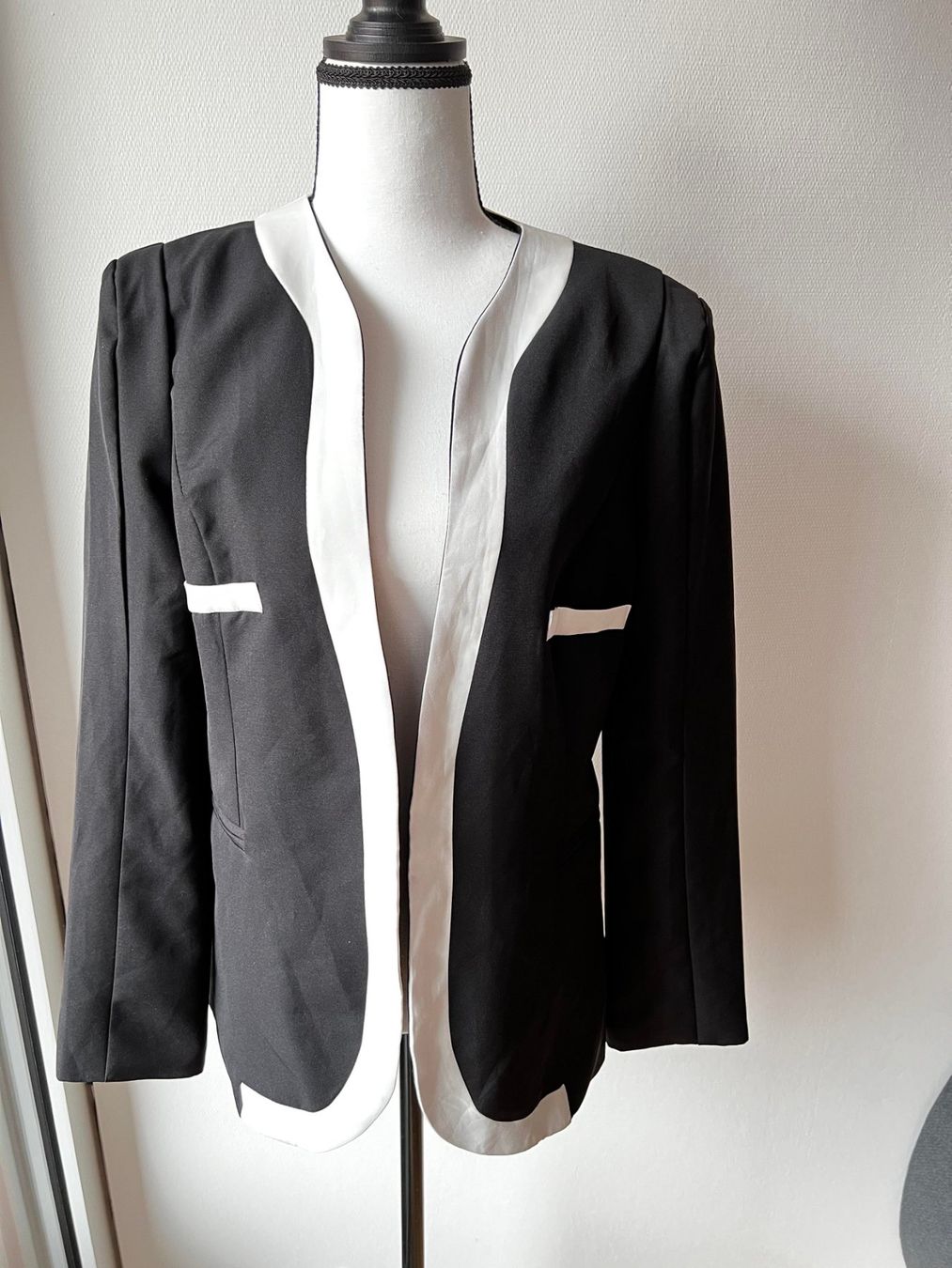 Giacche: Neuer Blazer M – Nuovo e nell'imballaggio originale da Riehen venduto da edu_92w7