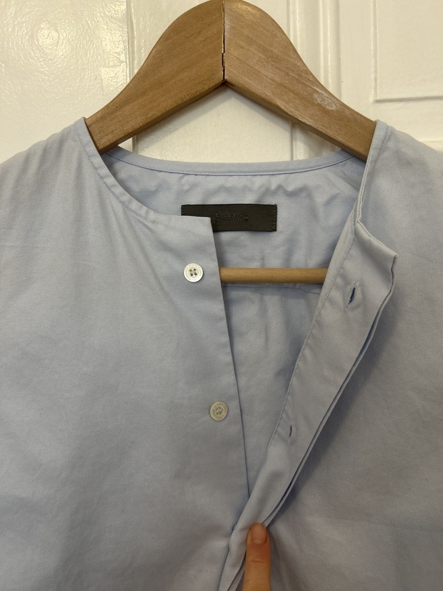 Bally Blusen: BALLY Collarless Shirt Light Blue sz34 – Neu (gemäss Beschreibung) aus Genève von TreasureChest 3
