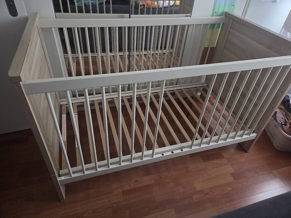Lits: Babybett 140×70cm – D'occasion à Muhen par jasmiin91 1