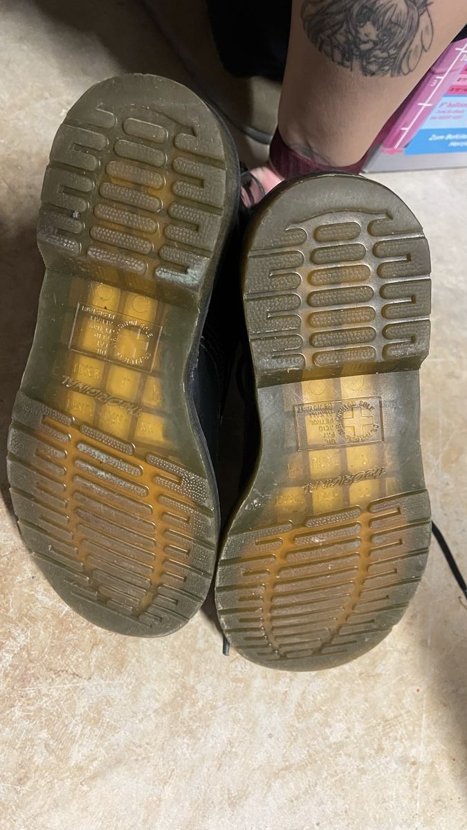 Dr. Martens Scarpe da donna: Dr. Martens Lack-Stiefel, Grösse 39, Schwarz – Usato da Neuhausen am Rheinfall venduto da nifi.plants 3