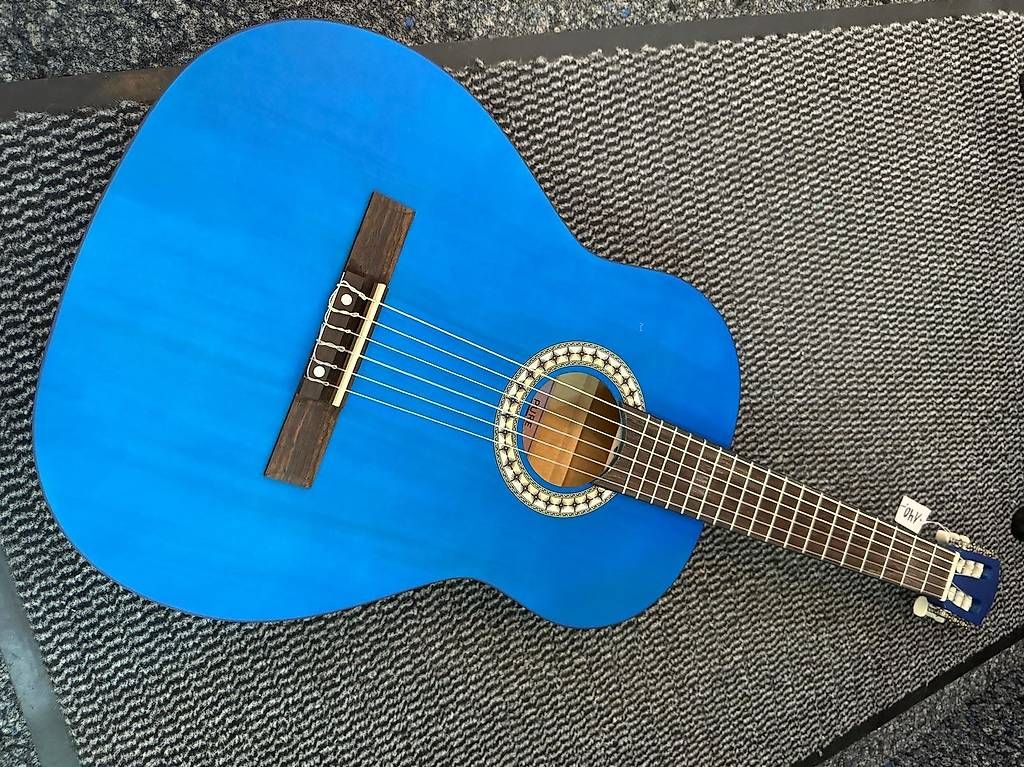Musikinstrumente: Classical Guitar Gewa 3 sizes and 4 colors – Gebraucht aus Morges von GvnMusic 2
