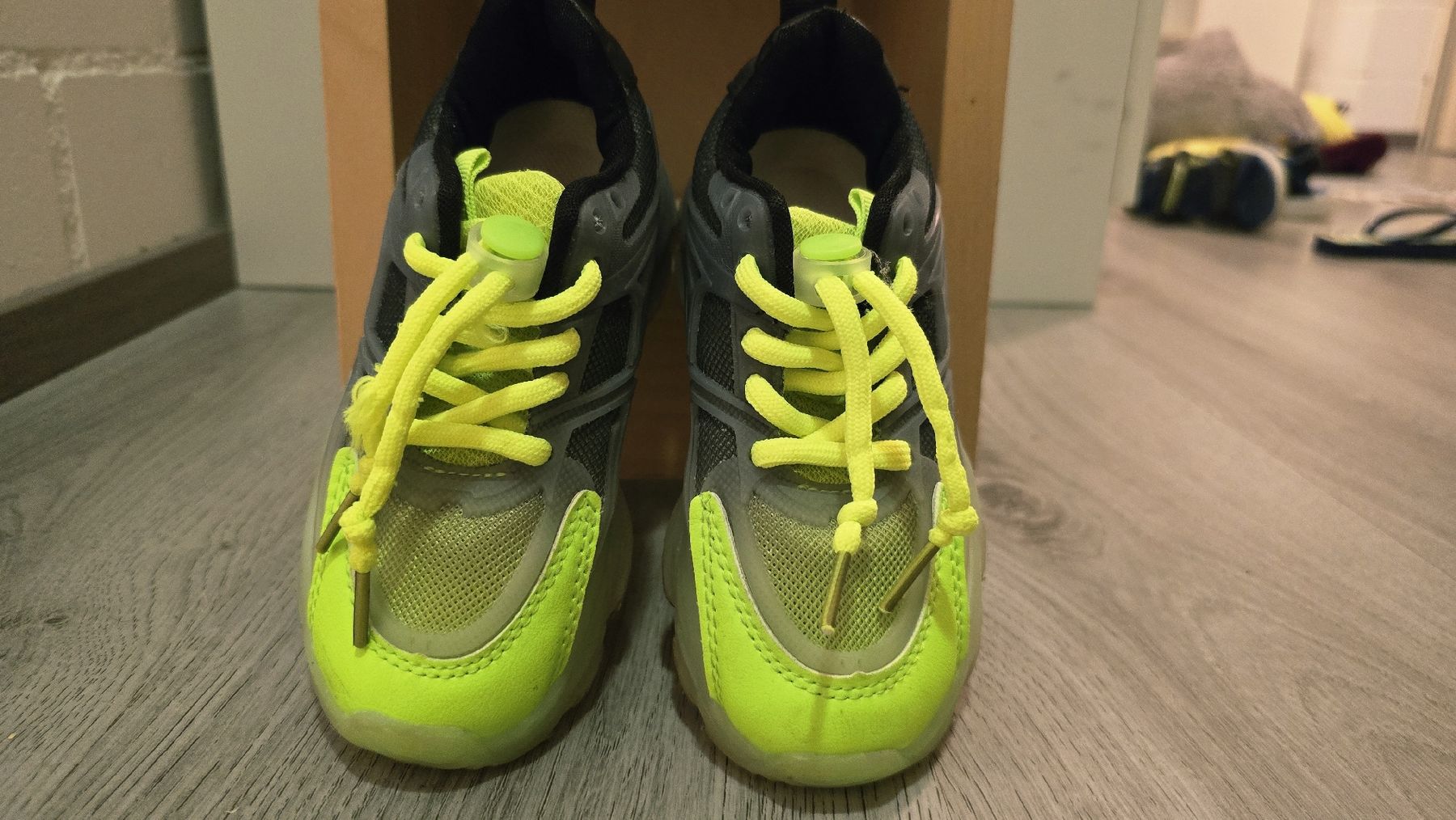 Chaussures garçon: Sneaker gr. 28  mit Led lights – D'occasion à Wängi par tamaso11 3
