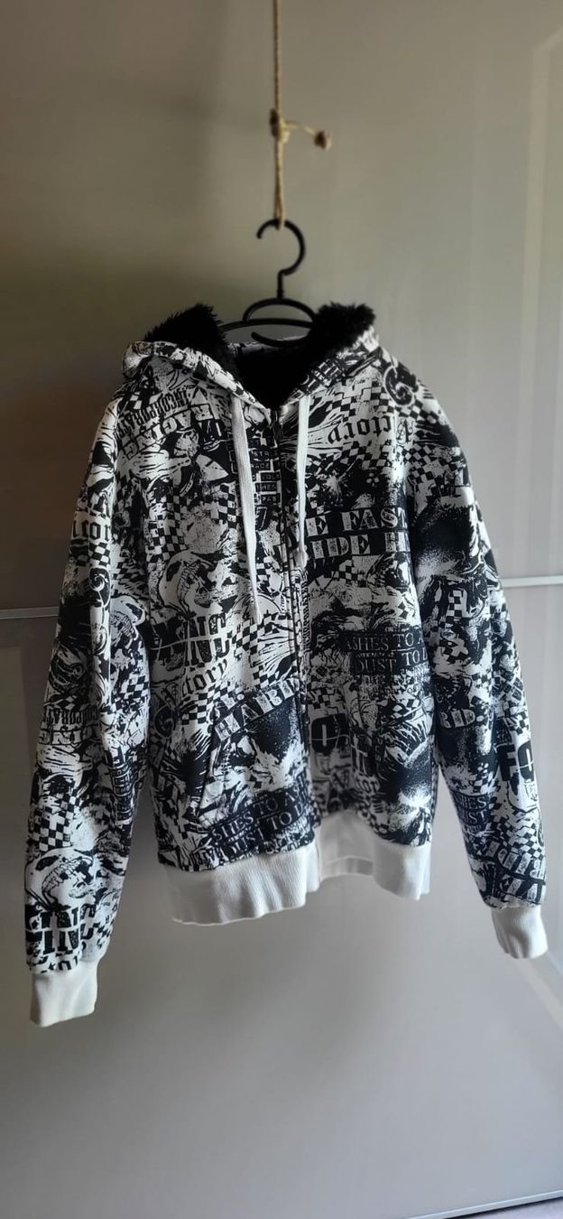 Pullover & Sweatshirts: Fox Sasquatch Herren-Hoodie – Gebraucht aus Curio von mia_vb5z
