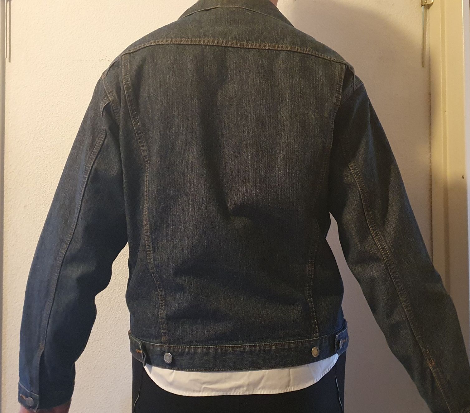 Tchibo Giacche: Herren Jeans-Jacke – Usato da Zürich venduto da hei_6yvn 1