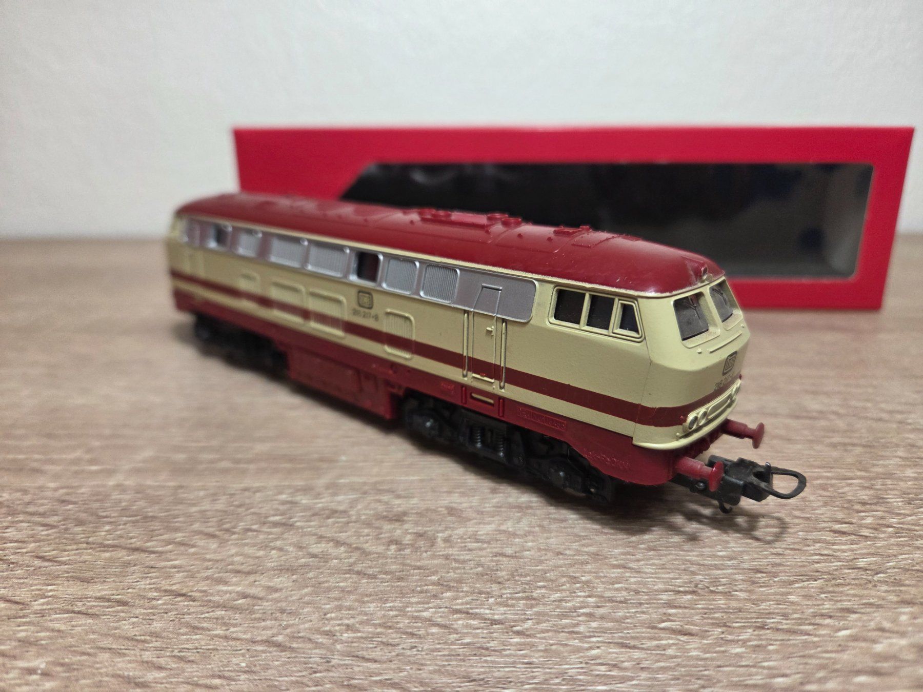 Lima Modellini di ferrovie: Lima Diesellok BR 218 DB H0 – Usato da St-Aubin-Sauges venduto da Lo_Go 3