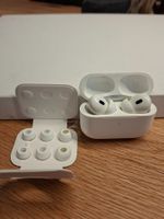 Apple AirPods mit Ladecase und Aufsätzen