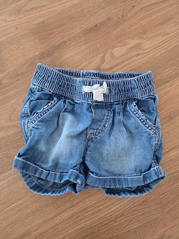 H&M Hosen: 2x kurze Hosen, 100% Baumwolle, Gr. 68 – Gebraucht aus Baden von TA2222 2