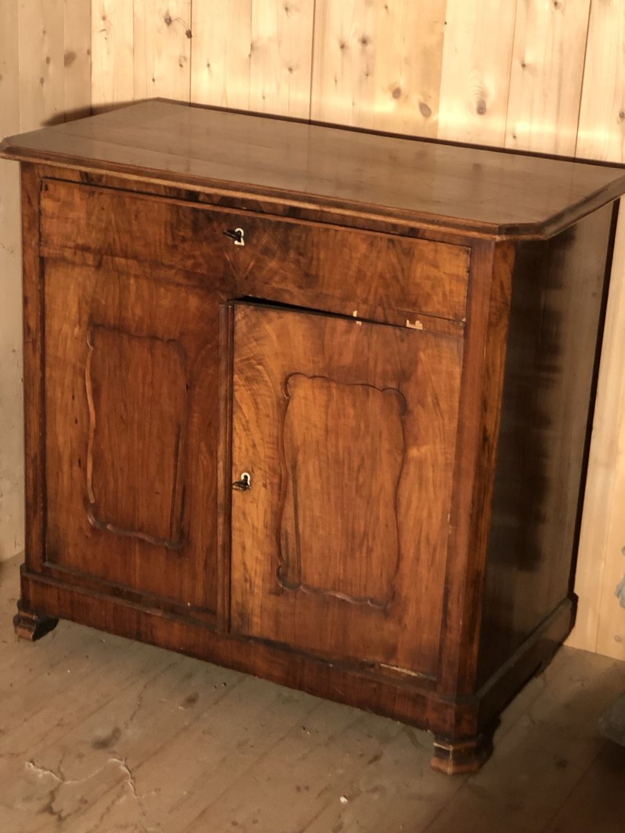 Kommoden: Kommode Nussbaumholz  – Gebraucht aus Scherzingen von CADORO6