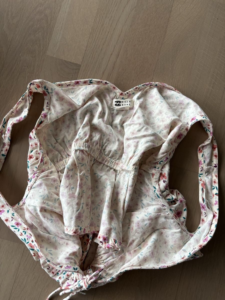 Billabong Top: BillaBong Crop Top Grösse M – Nuovo (secondo la descrizione) da Einsiedeln venduto da sab_g2v5 3