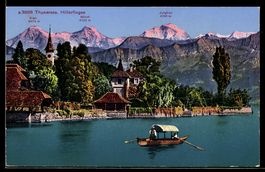 AK Hilterfingen, Thunersee mit Boot, Ort und Bergpanorama Ei