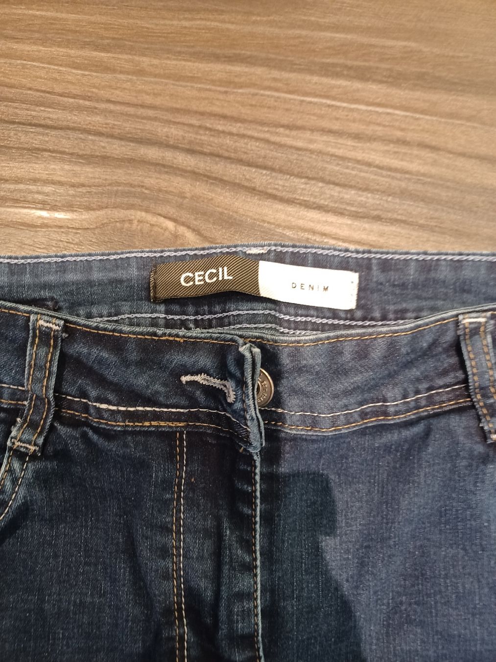Cecil Jeans: 3x Jeans Gr. 40/42 – Gebraucht aus Hasle LU von Bob86 1