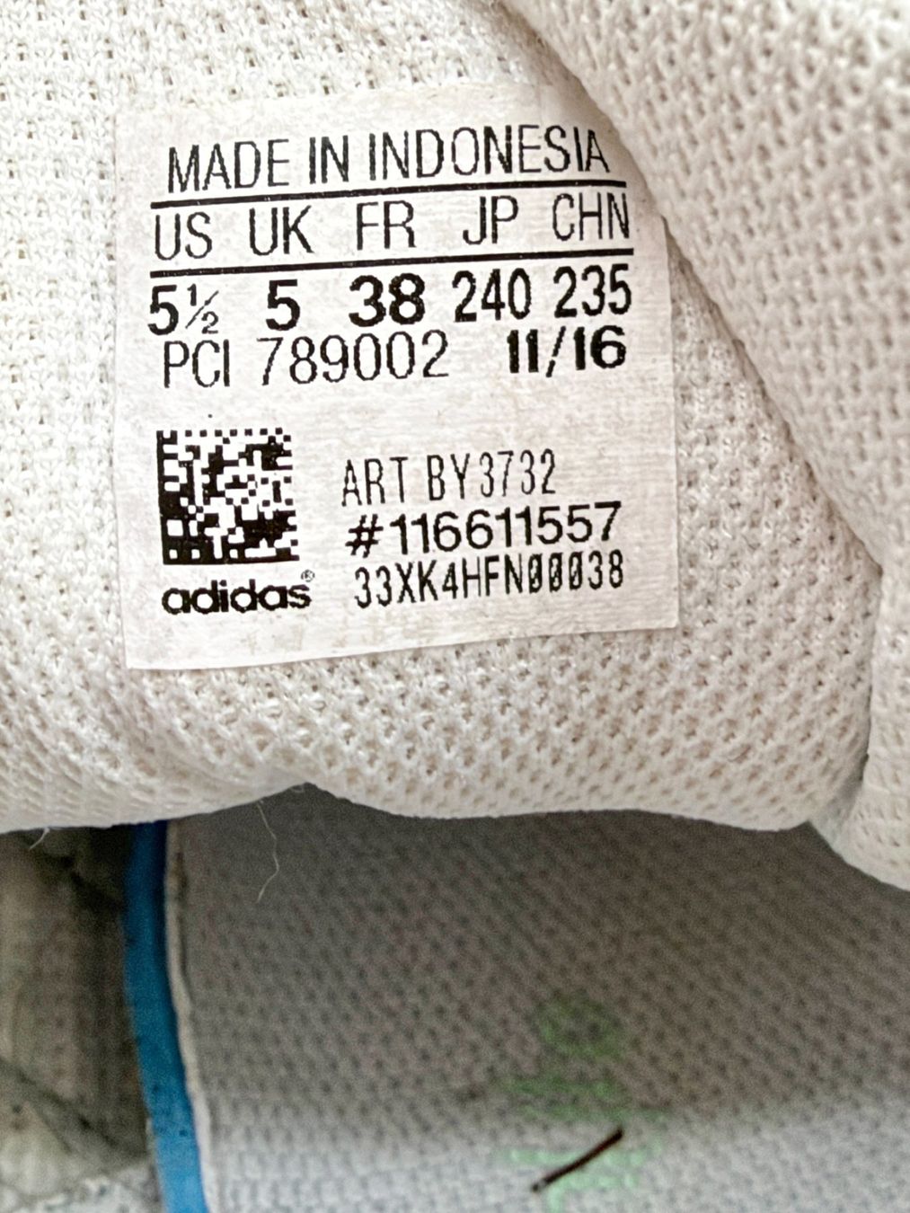 Adidas Chaussures hommes: Baskets Adidas Pro Model cuir blanc. Pointure 38 – D'occasion à Cossonay-Ville par Retrova 1