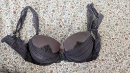 Soutien-gorge Victoria's Secret 34D gris - Chic et confort!