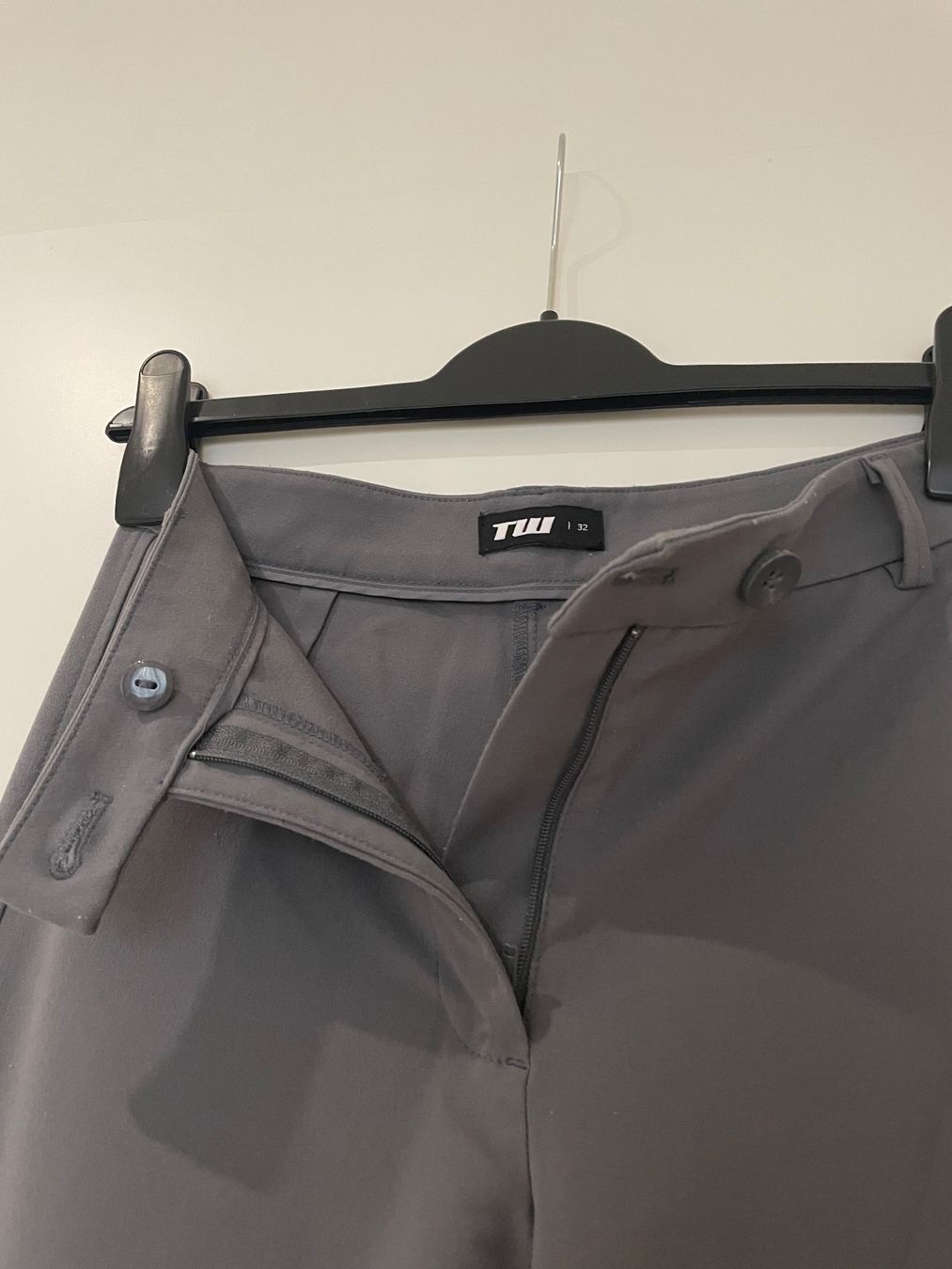 Tally Weijl Pantaloni: Pantalon - Tally Weijl – Nuovo (secondo la descrizione) da La Chaux-de-Fonds venduto da ju_paol2 2