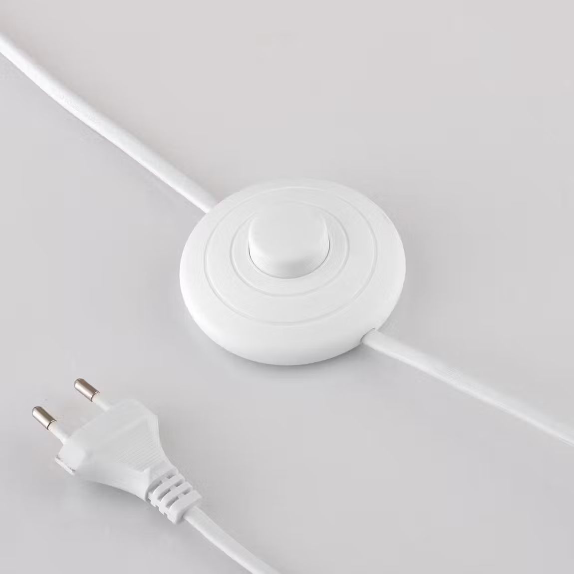 Lampade: Stehlampe Natur hell neuwertig – Usato da Rothrist venduto da N.I.C.O.L.E 2