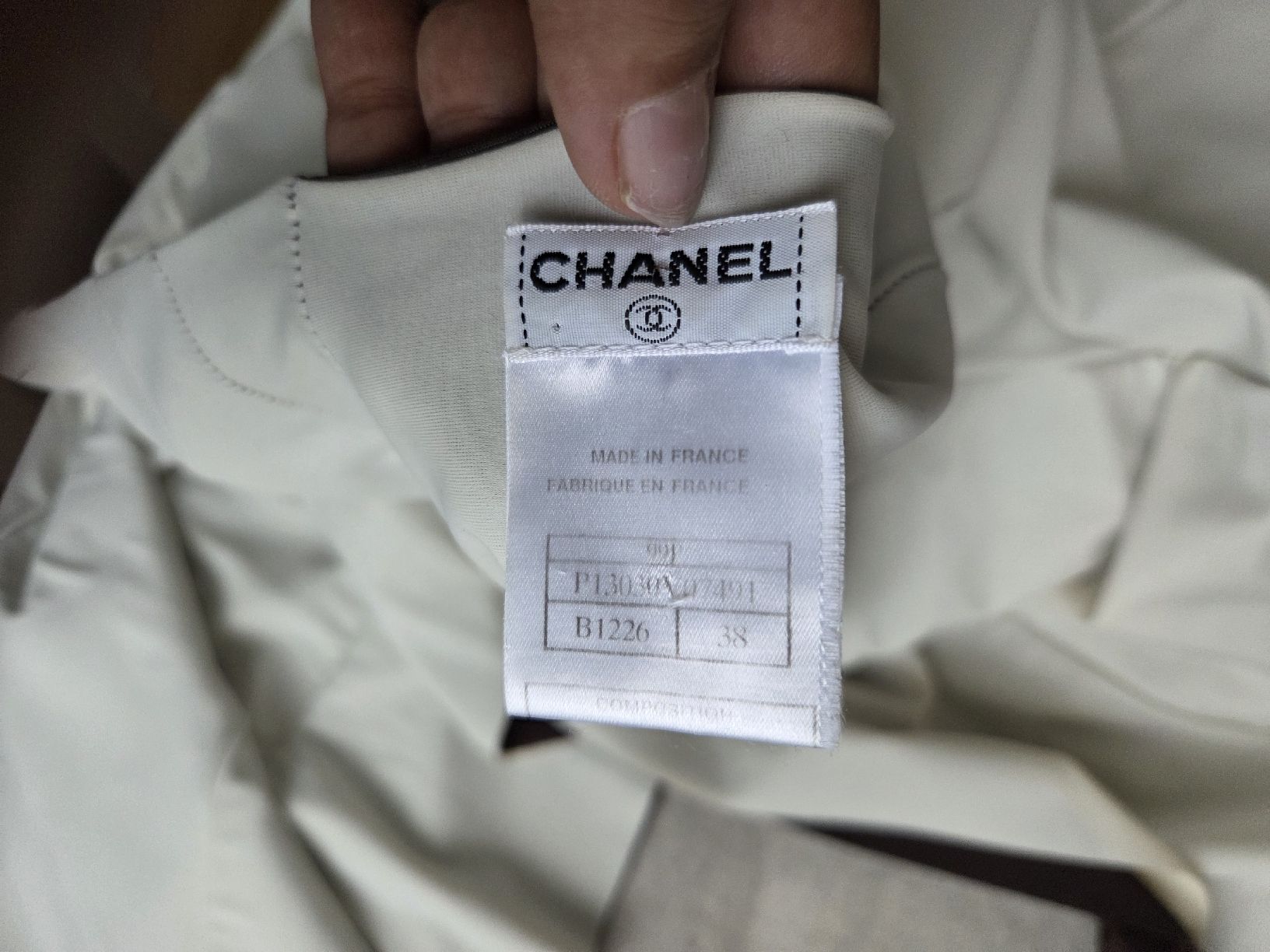 Chanel Vestiti: chanel zweiteiler set – Usato da Thal venduto da siri_speaks 2