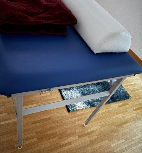Lettini & sedie per cosmetici: blaue Massageliege – Nuovo (secondo la descrizione) da Würenlingen venduto da Delfinli1 4