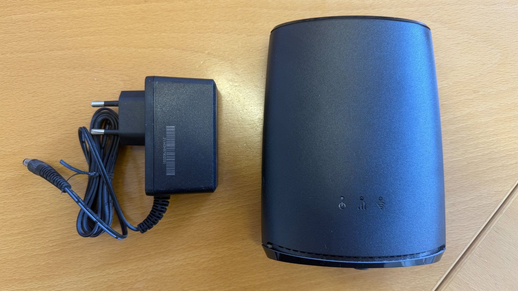 Salt Wlan: Salt WiFi Box W6 mit Netzteil – Gebraucht aus Wollerau von Gaggo7