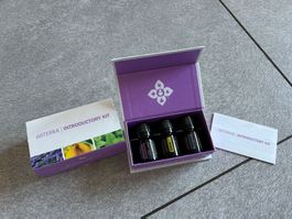 Huile essentielle DoTerra " KIT INTRODUCTORY " , neuve