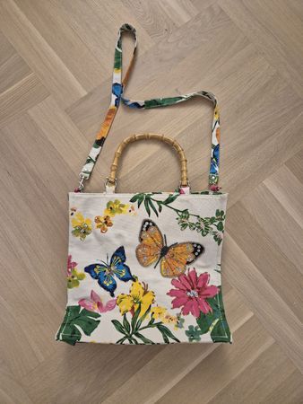 Frühlingshafte Handtasche mit Bambusgriff & Schmetterling 🦋