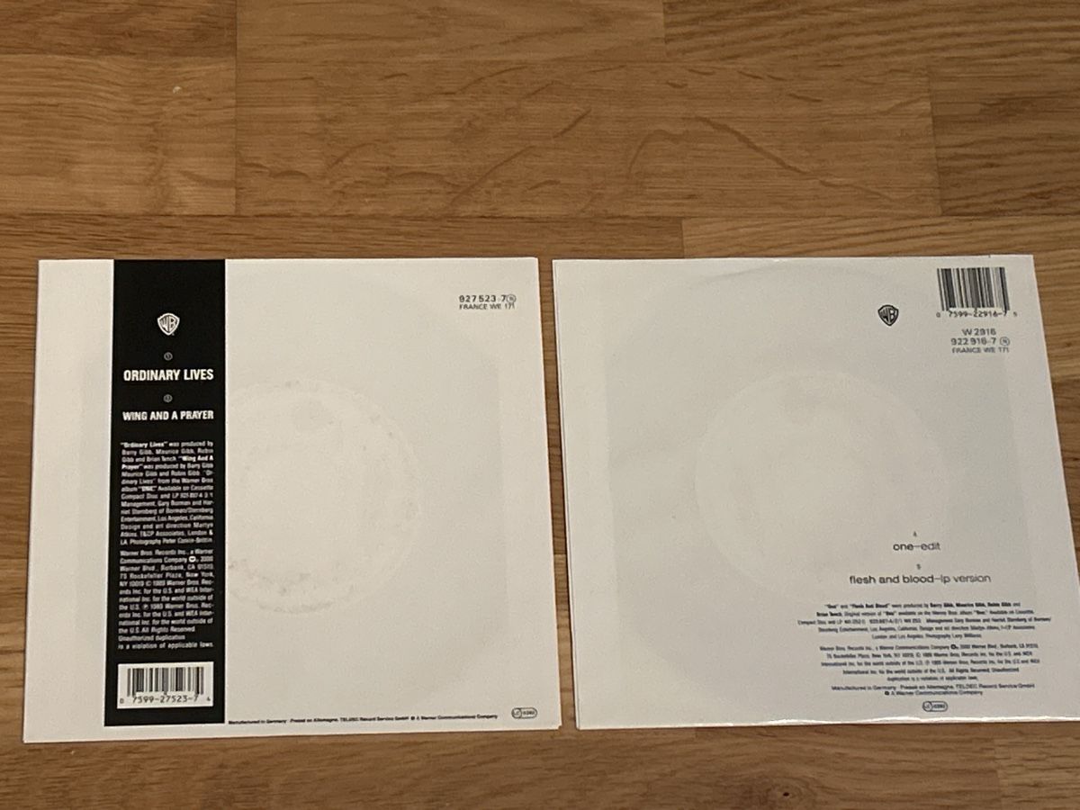 Vinyles: Bee Gees. 2 Neuwertige unbespielte Single – Neuf (Voir description) à Faulensee par Mizuno06 1