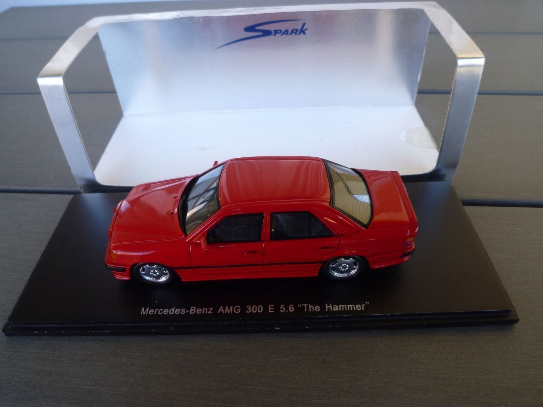 Mercedes-Benz Modellini d'auto: Mercedes AMG 300 E 5.6 "The Hammer" – Nuovo e nell'imballaggio originale da Flawil venduto da Imperiosud 1