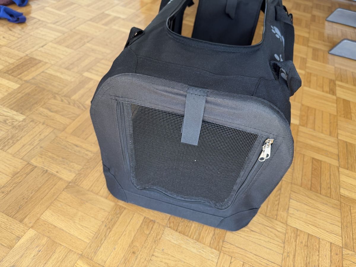 Käfige, Transport & Sicherheit: Hunde transportbox – Gebraucht aus Reinach BL von odo69 1