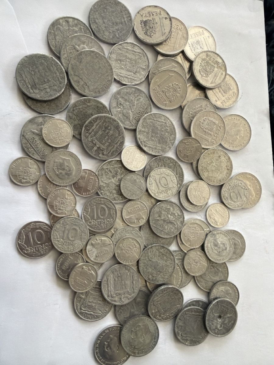 Tutti le monete: Spanische Aluminium Münzen  – Usato da Hittnau venduto da Pat_yl7f