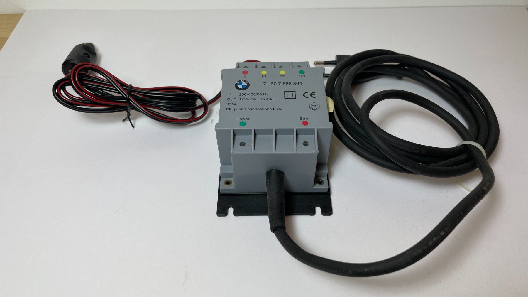 Chargeurs batteries: Chargeur de batterie Moto BMW type R – D'occasion à Chancy par alexFavre 4