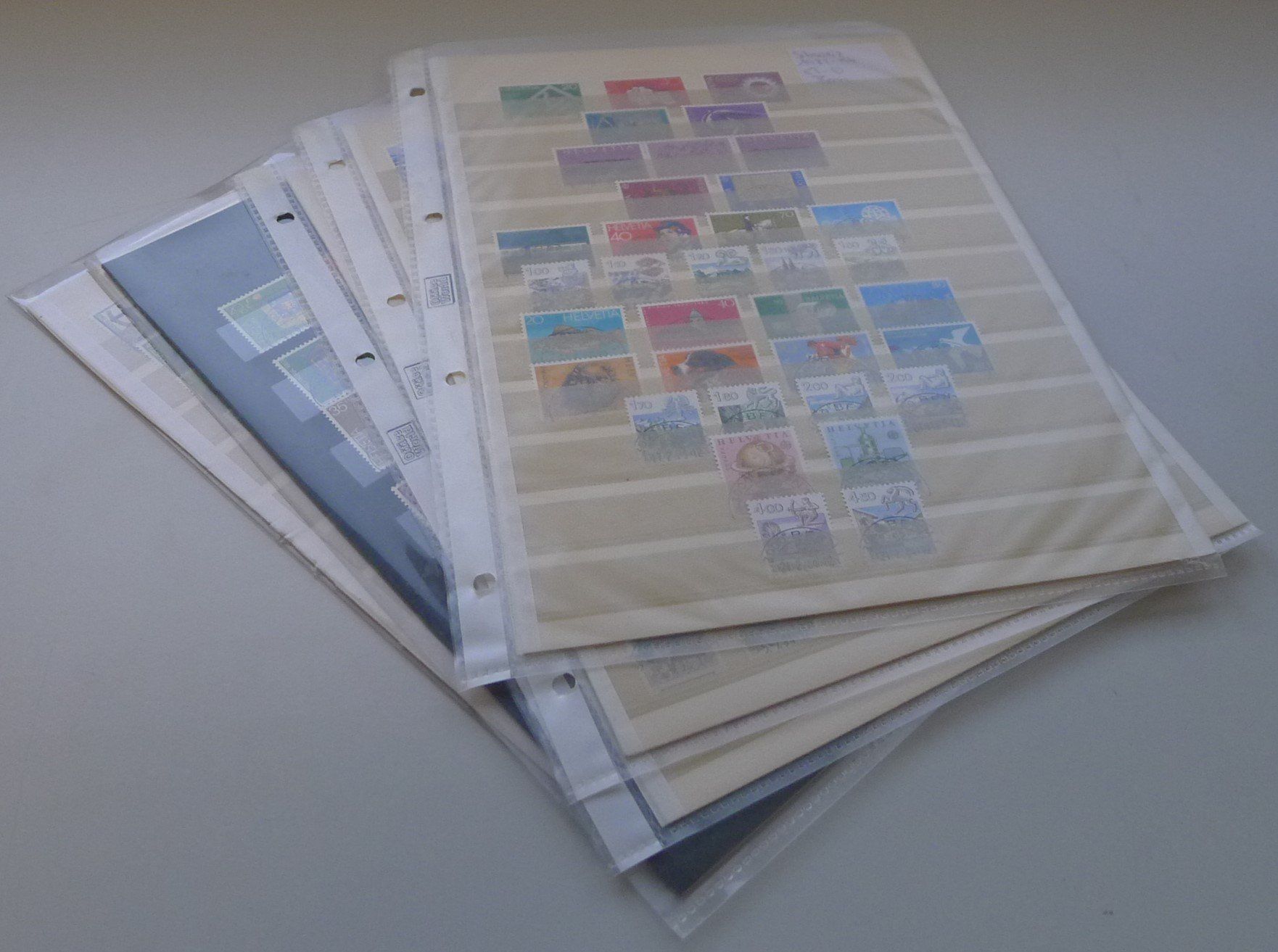 Tutti i francobolli: 1982-1994, Schweiz Sammlung mit ET-Halbmond-Stempel. – Usato da Sursee venduto da Luzernerraute