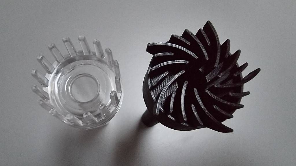 Tutti gli attrezzi: Skimmer mit Spiralstruktu – Usato da Schwyz venduto da zpm3atlantis 3