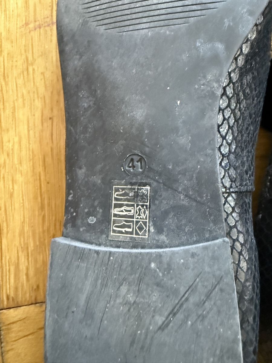 Scarpe da donna: Chaussures / Mocassins noirs Manor T.41 cuir python serpent – Usato da Lausanne venduto da Stephaniesdressing 9