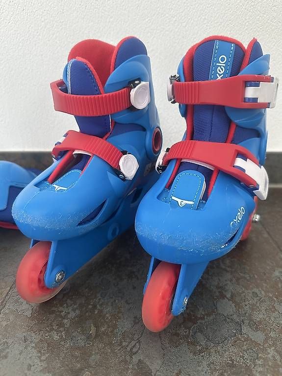 Pattini in linea & Pattini a rotelle: Inline Skates Kinder blau/rot mit Protektoren  – Usato da Chur venduto da Smoothiegirl