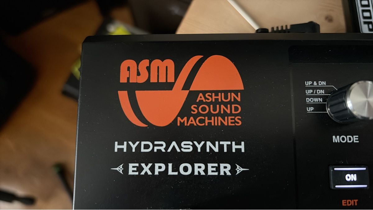 Musikinstrumente: Synthétiseur ASM Hydrasynth Explorer - État impeccable – Neu (gemäss Beschreibung) aus Le Séchey von ben_2nvp