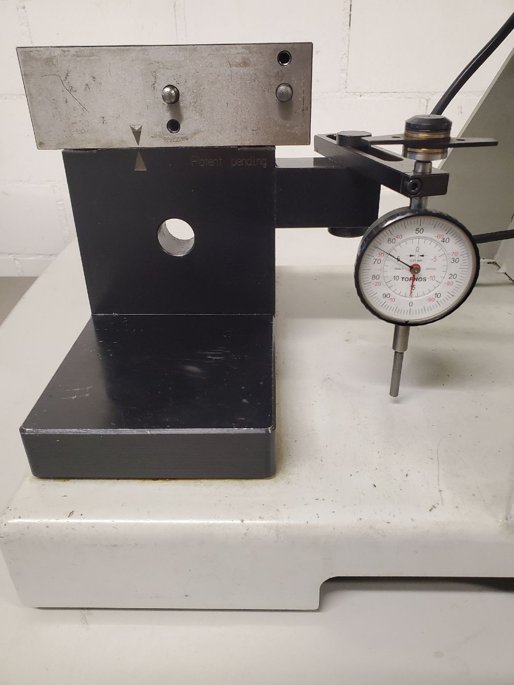 Tutte le macchine: Tornos Prérégleur optique – Usato da Biel/Bienne venduto da Switzerland92 2