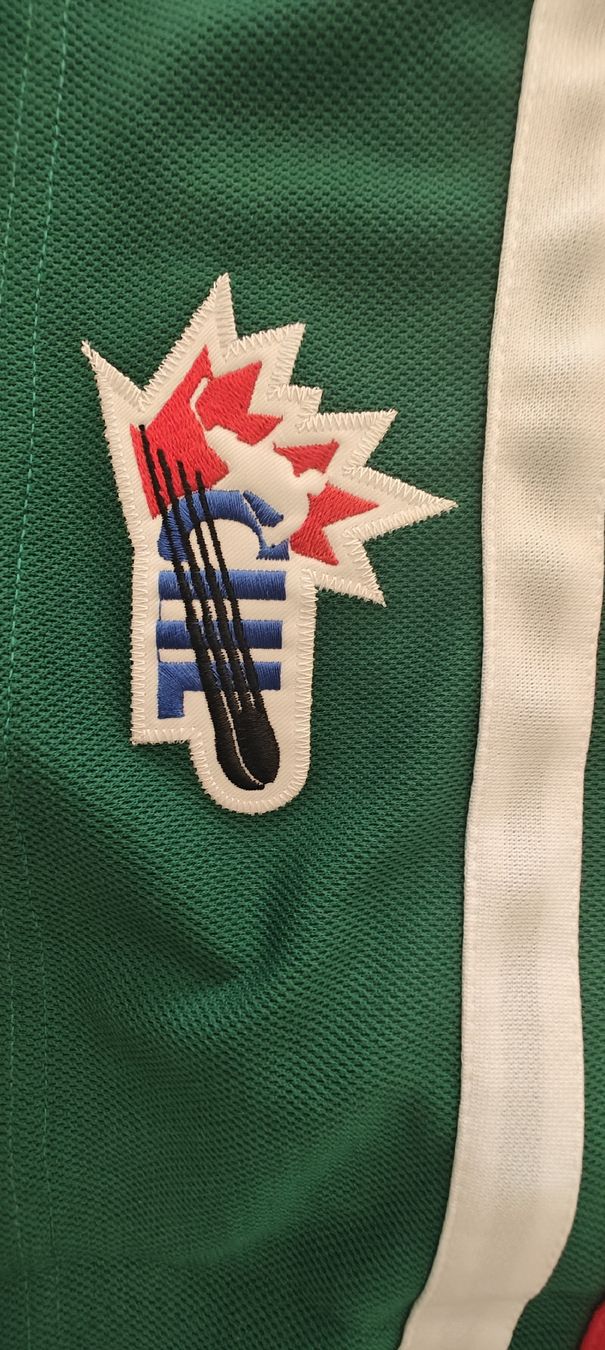 Reebok Canottiere & Pantaloni: Trikot Nico Hischier Halifax Mooseheads – Nuovo (secondo la descrizione) da Oberägeri venduto da patrickfrueh89 5