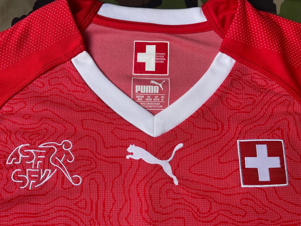 Puma Maillots de corps & Pantalons: 2018 Switzerland Puma Jersey World Cup Sz M – D'occasion à Lausanne par le_souk 2